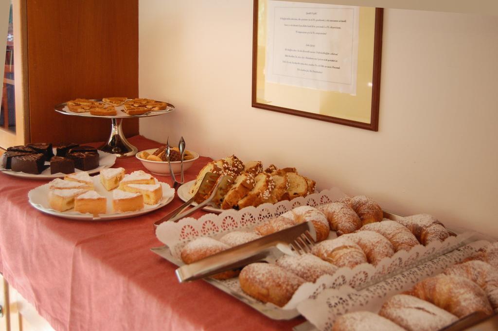 Adriana Hotel 3*