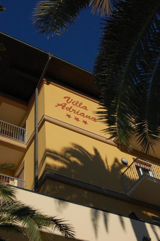 Hotel Adriana 3*