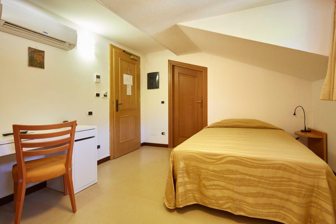 Adriana Hotel