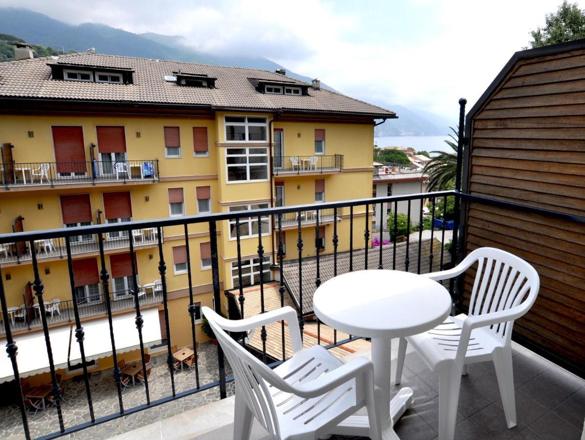 Hotel Adriana 3*